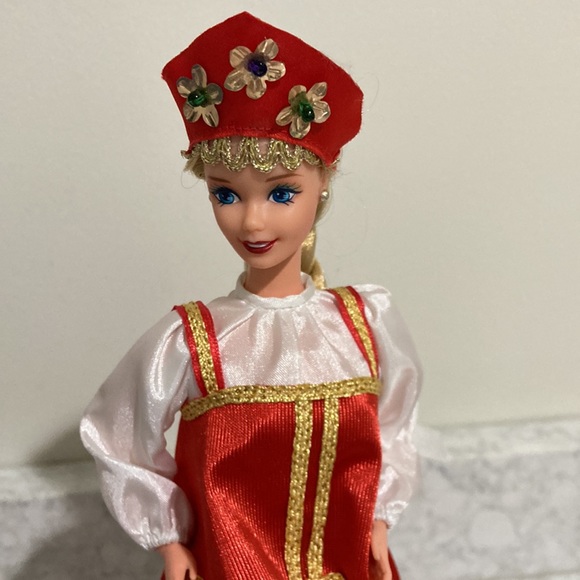 Barbie Collector Edition Russian Barbie doll with stand - Picture 1 of 11